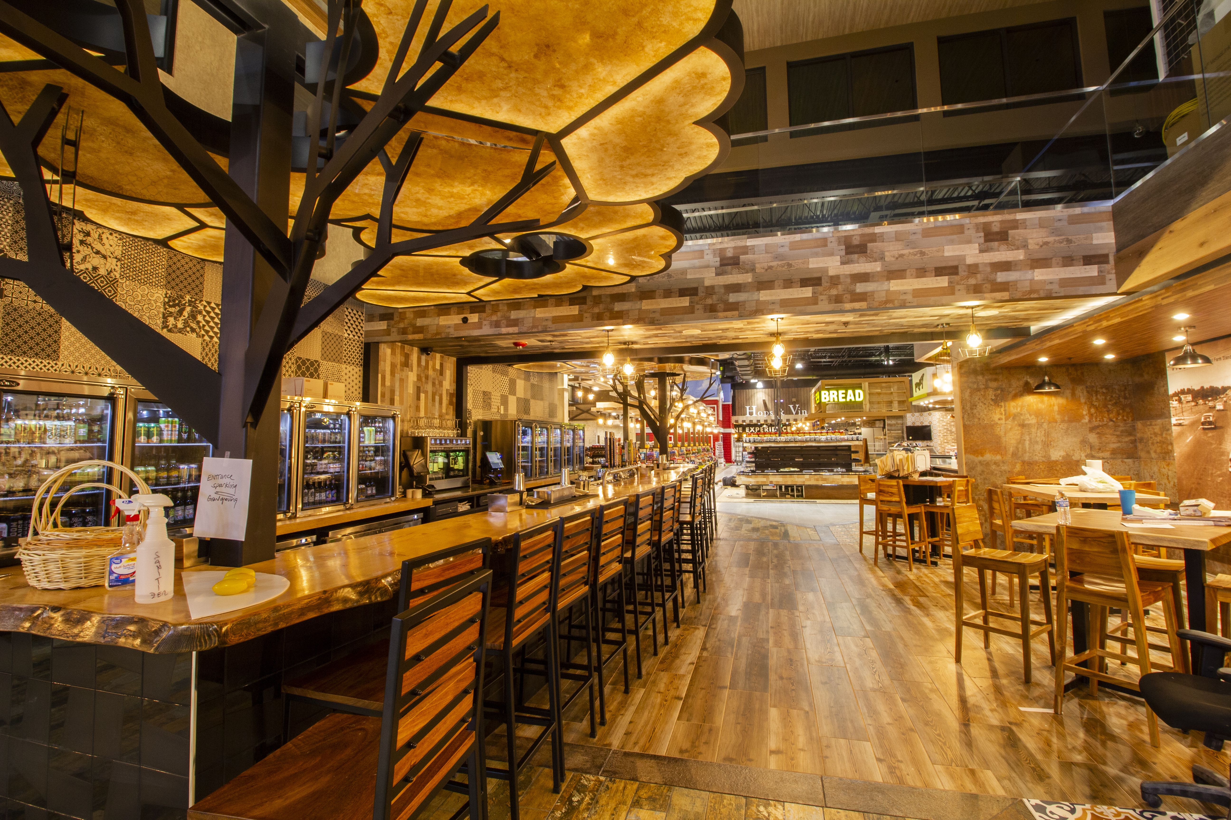 Architecture Comercial, Retail Design and Construction by Grupo Arquimagenes